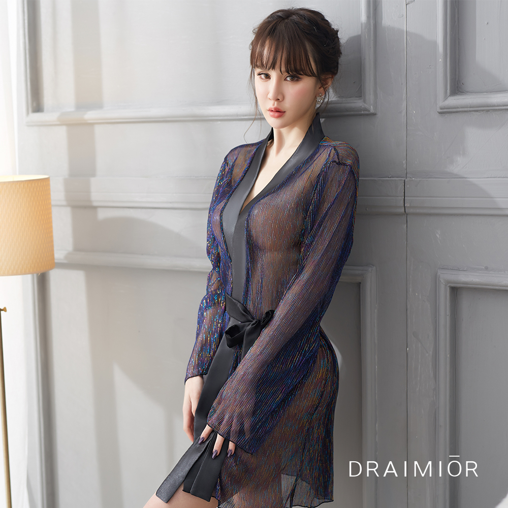 久慕雅黛 流光溢彩閃亮輕透薄紗外套。黑色