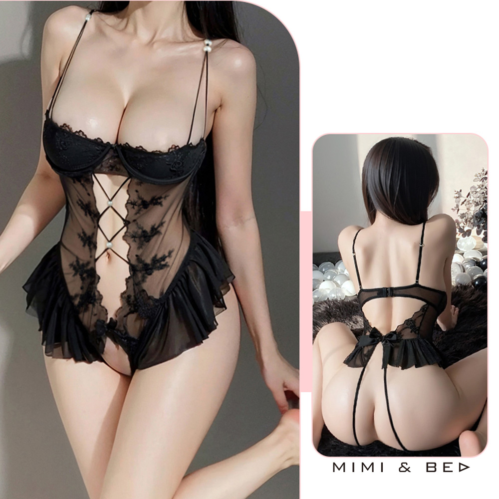 極豔精靈刺繡珍珠串飾開襠連身衣。3色 MIMIBED (black)